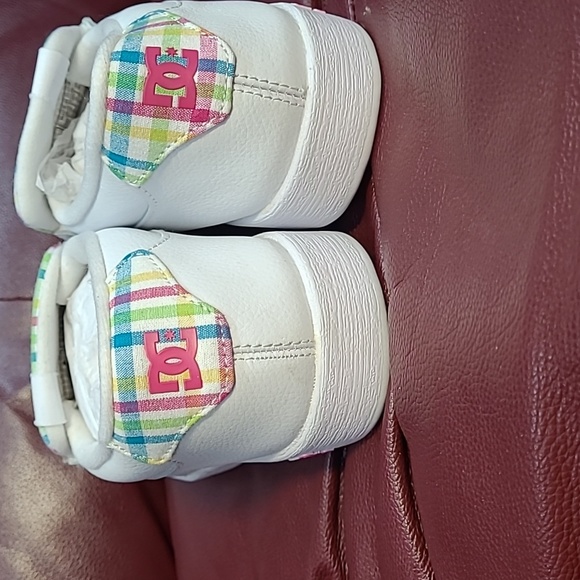 DC WOMEN'S VILLAIN SLIP-ON SHOES NEW-OLD STOCK (2010) US Size 11 - Picture 3 of 7